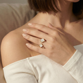 Magic Alhambra Mother Of Pearl Clover Ring