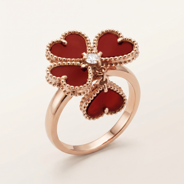 Sweet Alhambra Effeuillage Clover Ring