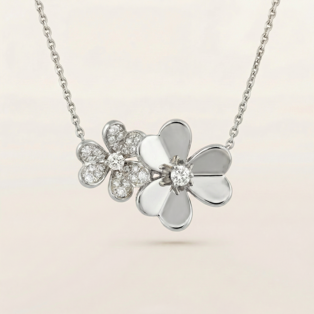 Frivole Clover Pavé Necklace