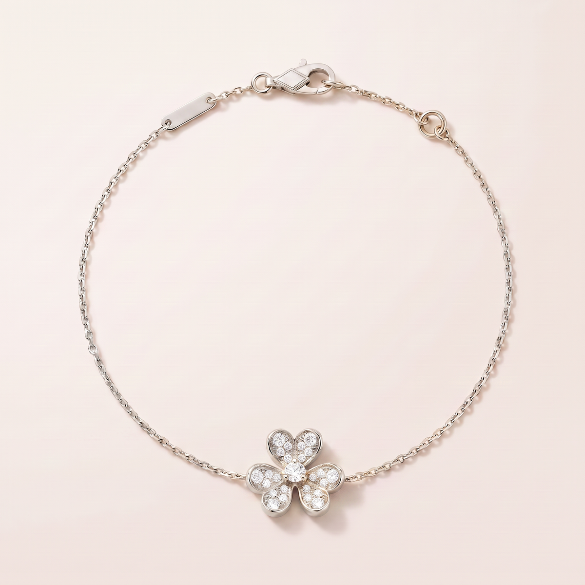 Frivole Pavé Diamonds Bracelet