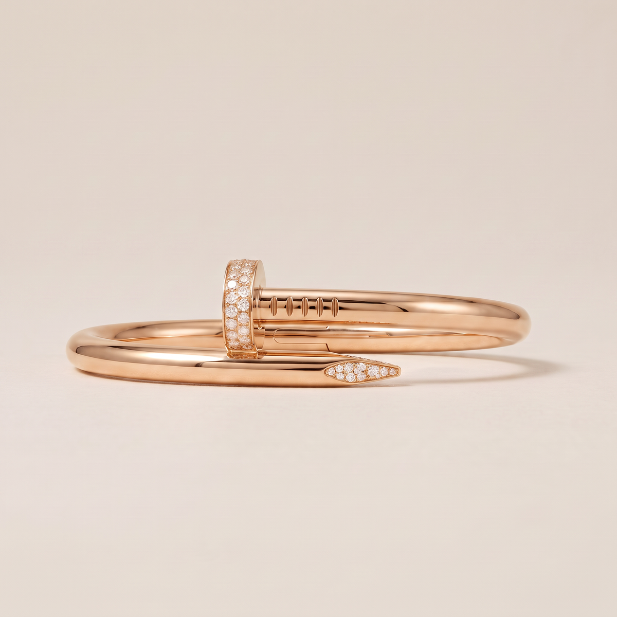 Juste Un Clou Large Pavé Diamonds Nail Bracelet
