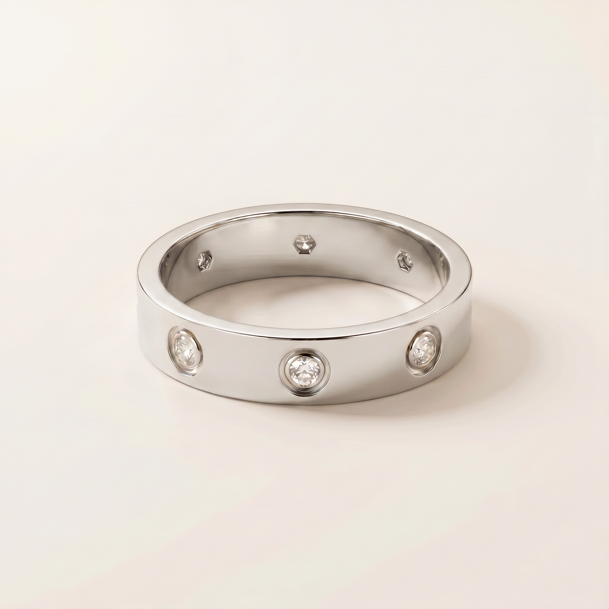 Love 8 Diamonds Wedding Ring