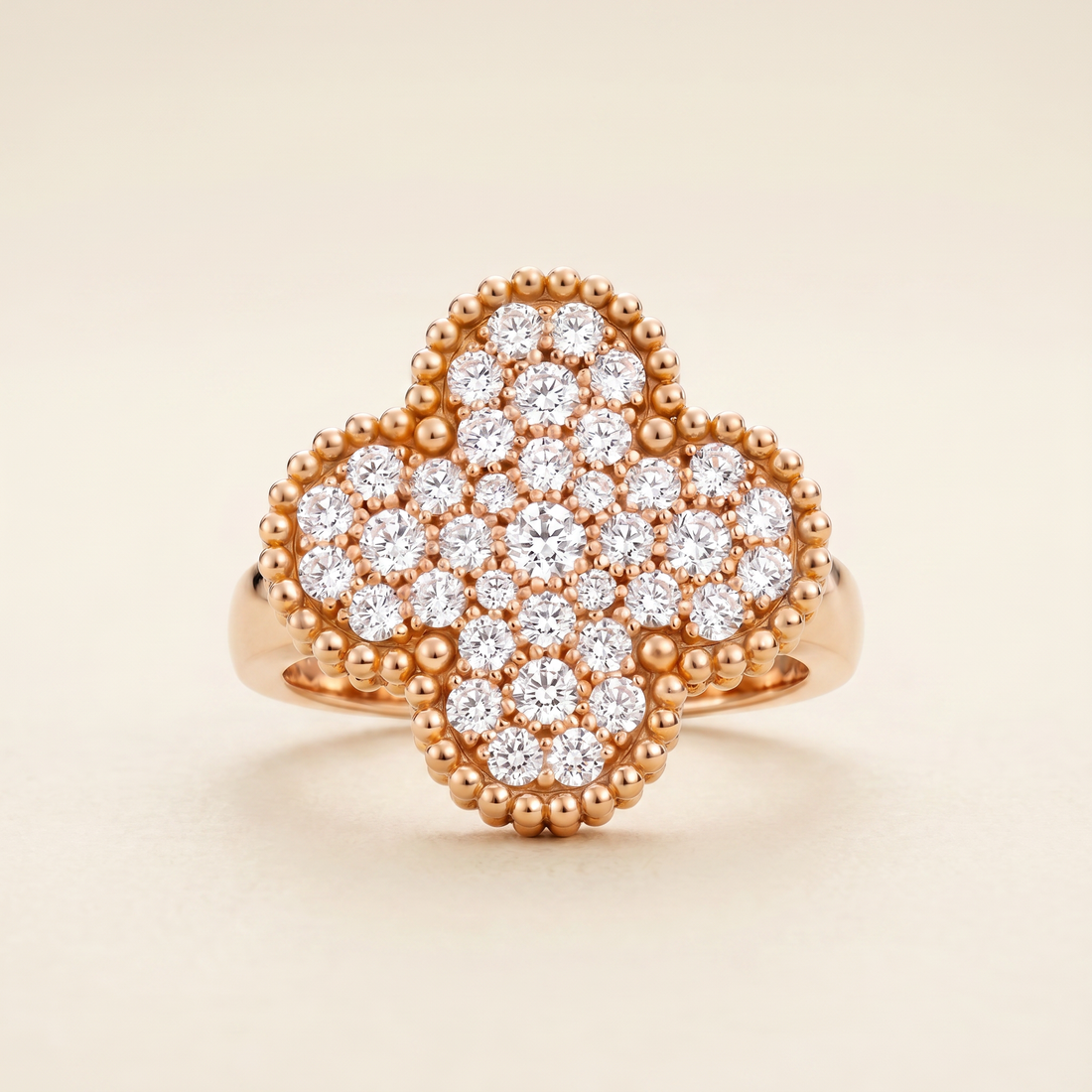Magic Alhambra Pavé Diamonds Clover Ring