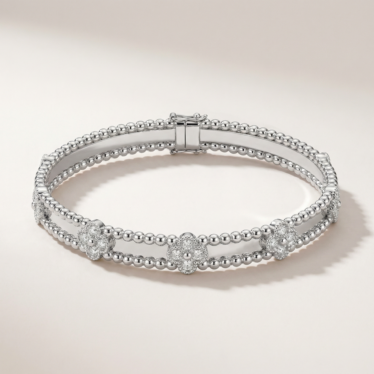 Perlée Sweet Clovers Pavé Bracelet