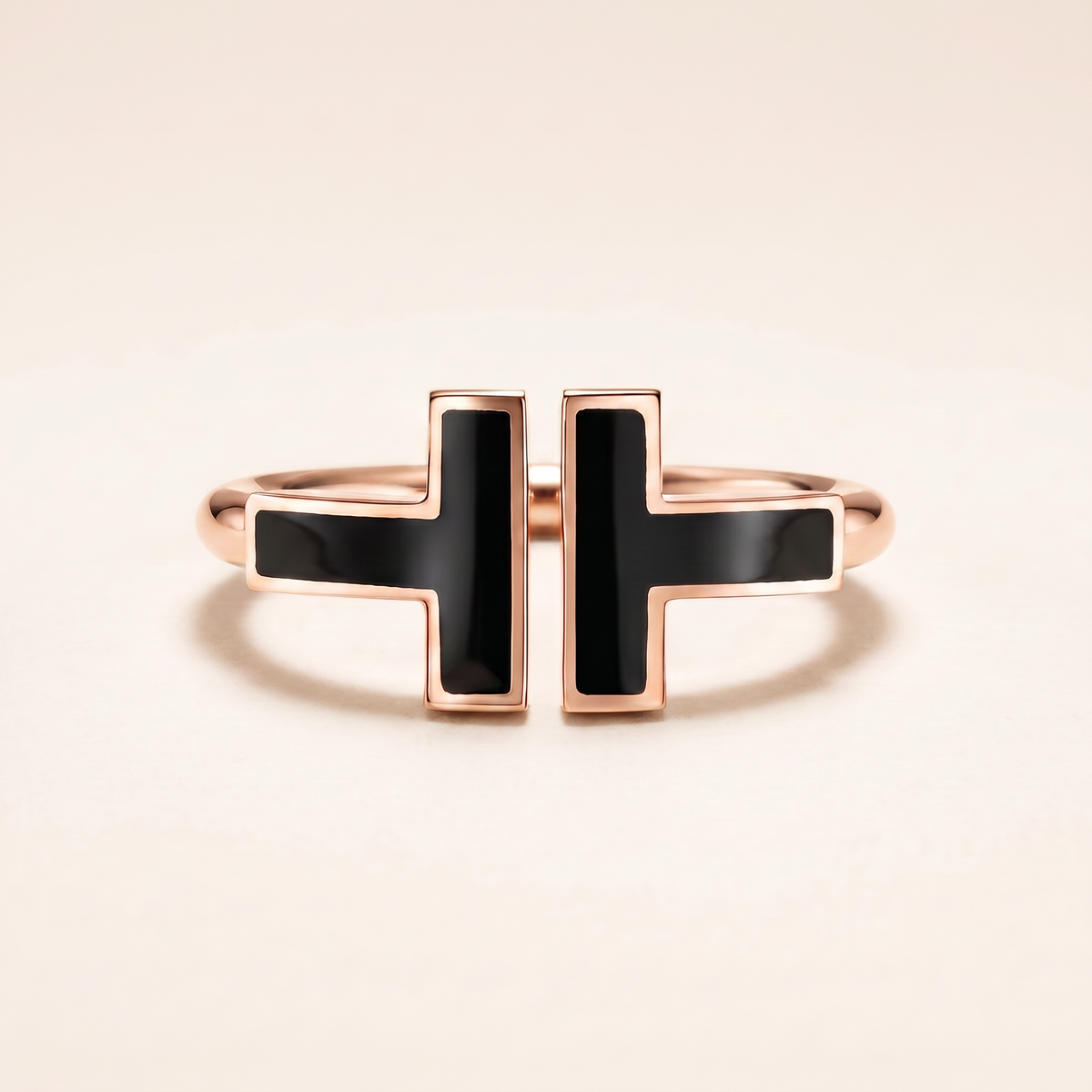 T Black Onyx Wire Ring