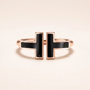 T Black Onyx Wire Ring