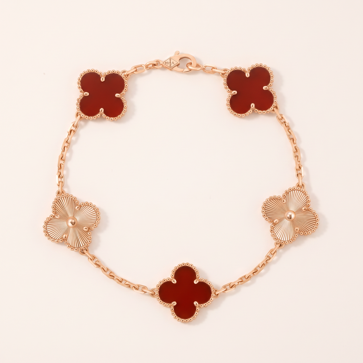 Vintage Alhambra Fluted And Carnelian Clover 5 Motifs Bracelet
